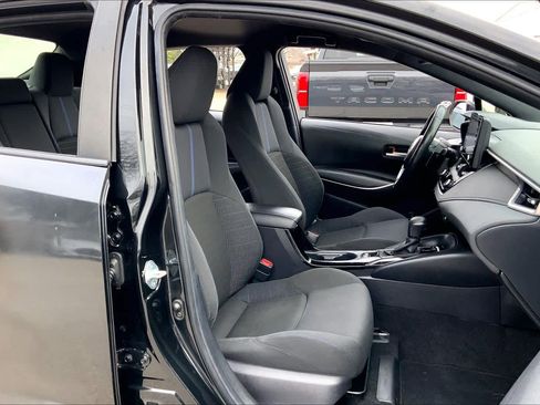 Used 2022 Toyota Corolla SE image 9