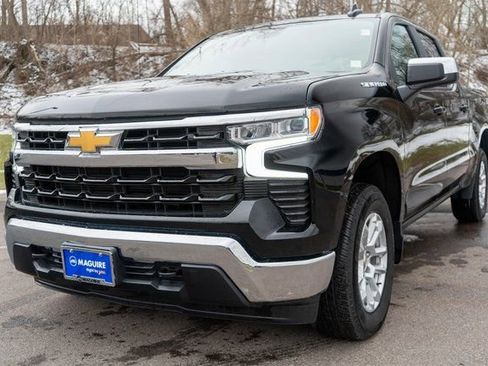 Used 2024 Chevrolet Silverado 1500 LT AWD/4WD image 2