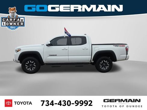 Used 2021 Toyota Tacoma TRD Off-Road w/ Technology Package image 11