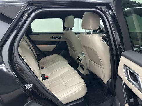 Used 2022 Land Rover Range Rover Velar R-Dynamic S image 25