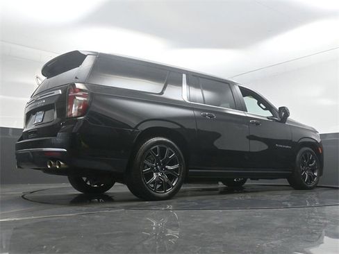 Certified 2023 Chevrolet Suburban High Country image 35