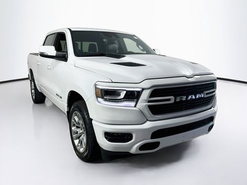 Used 2023 RAM 1500 Laramie AWD/4WD image 3