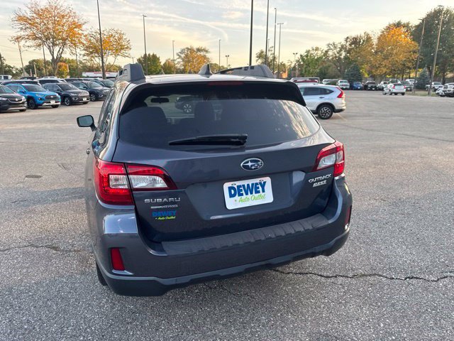 Used 2017 Subaru Outback 2.5i Premium AWD/4WD image 4