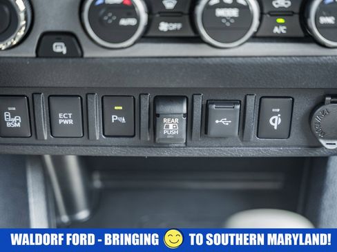 Used 2021 Toyota Tacoma TRD Off-Road w/ TRD Premium Off Road Package image 28