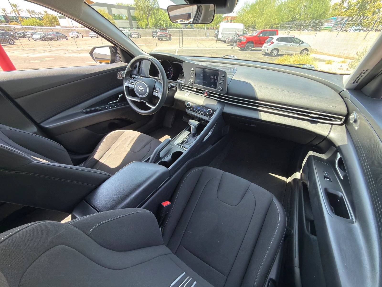 Used 2023 Hyundai Elantra SEL FWD image 13