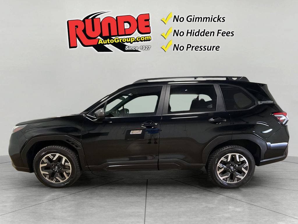 Used 2025 Subaru Forester Premium AWD/4WD image 3