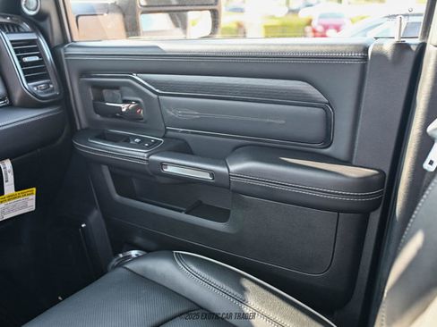 Used 2024 RAM 5500 4x4 Crew Cab image 49