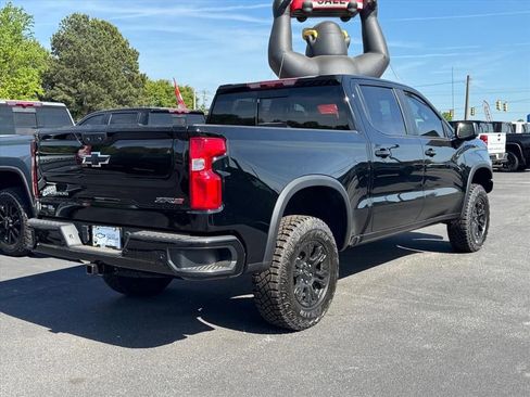New 2026 Chevrolet Silverado 1500 ZR2 AWD/4WD image 3