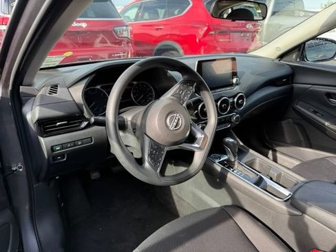 Used 2025 Nissan Sentra SV FWD image 7