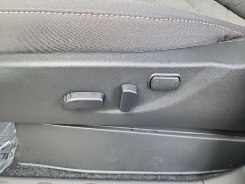 New 2026 Nissan Frontier SV image 12