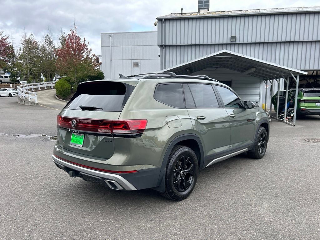 Certified 2024 Volkswagen Atlas Peak Edition SE AWD/4WD image 8