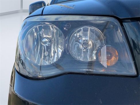 Used 2017 Dodge Grand Caravan SE image 9