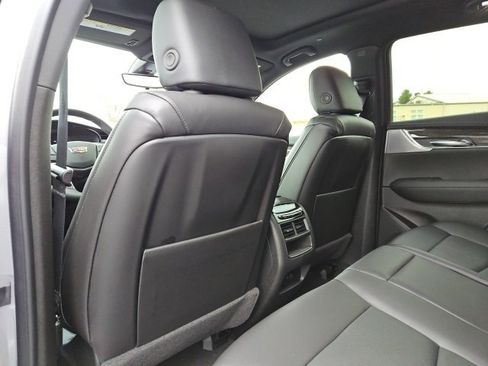 New 2025 Cadillac XT5 Sportv w/ Technology Package image 12