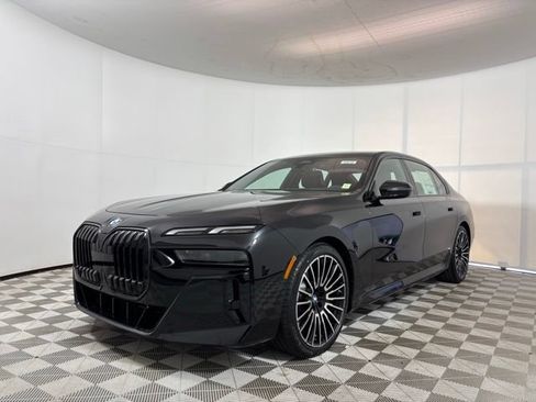 New 2026 BMW 740i xDrive w/ Premium Package AWD/4WD image 3