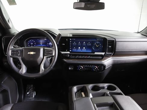 Used 2023 Chevrolet Silverado 1500 LT image 12