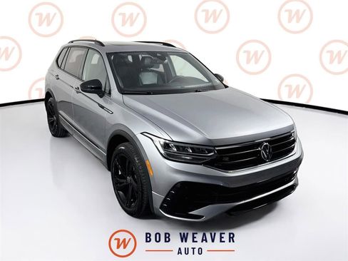 Used 2024 Volkswagen Tiguan SE R-Line AWD/4WD image 1