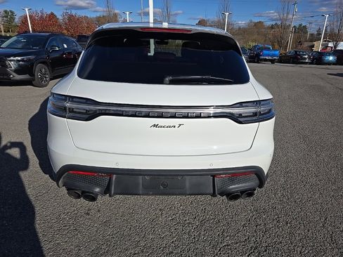 Used 2023 Porsche Macan Turbo image 5
