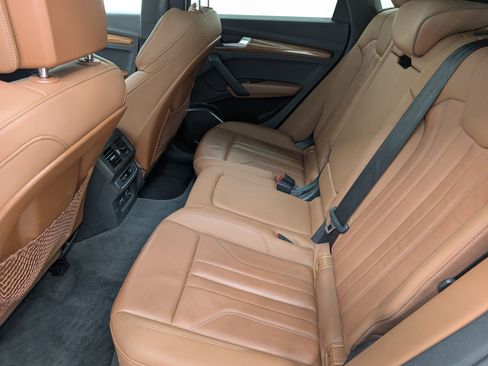 Used 2022 Audi Q5 e Premium image 15