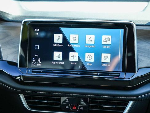 New 2026 Volkswagen Atlas SE image 22