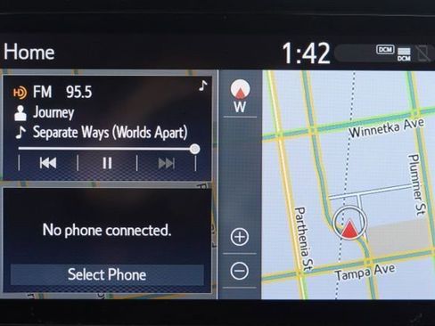 Used 2024 Toyota Sienna XSE image 24