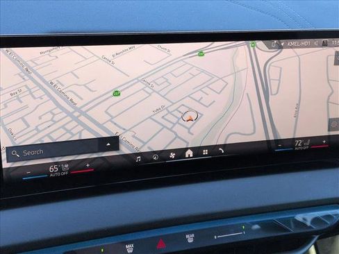 Used 2025 BMW X3 xDrive30i w/ Premium Package image 13