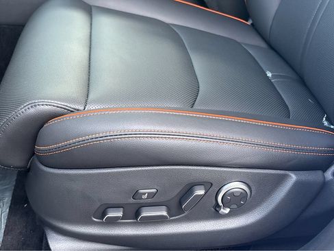 New 2026 Genesis GV70 2.5T Advanced AWD/4WD image 29