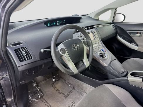 Used 2014 Toyota Prius Two FWD image 10