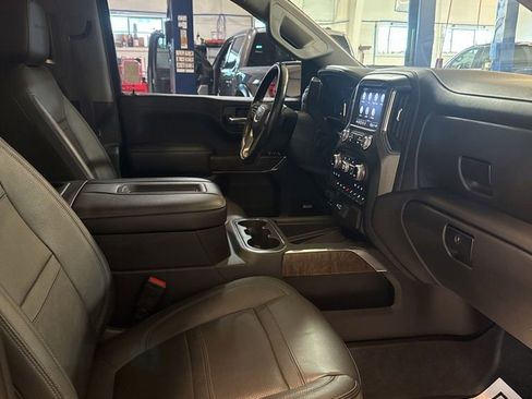Used 2022 GMC Sierra 1500 Denali w/ Denali Premium Package image 17