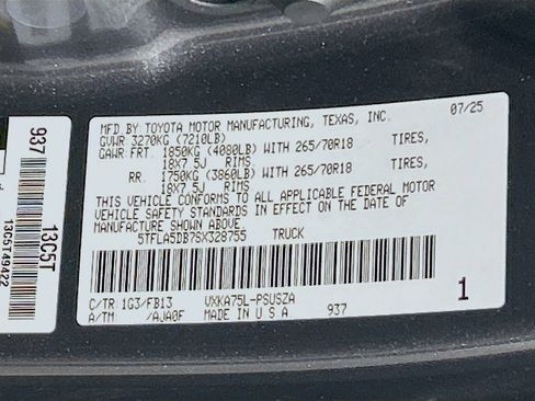 Used 2025 Toyota Tundra SR5 AWD/4WD image 28