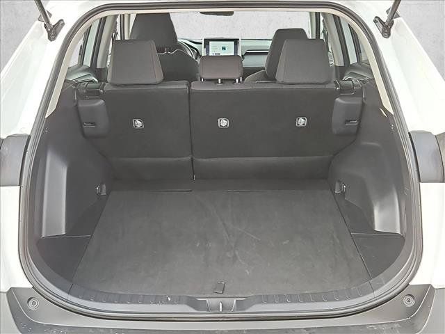 Used 2025 Toyota RAV4 LE AWD/4WD image 6