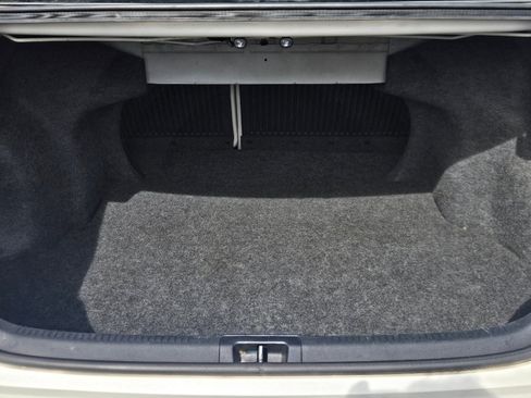 Used 2015 Toyota Camry XLE w/ Moonroof Package image 24