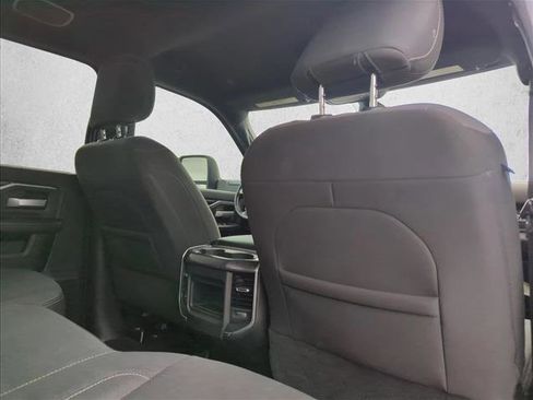 Used 2024 RAM 2500 Big Horn w/ Sport Appearance Package image 19