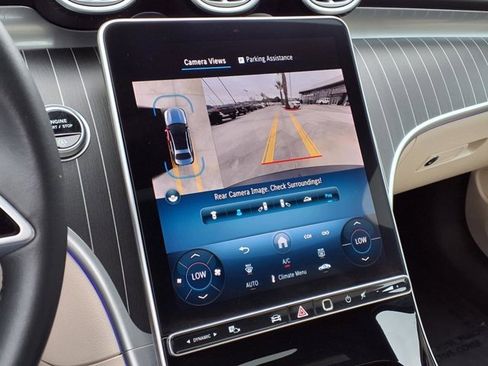 Used 2025 Mercedes-Benz C 300 Sedan image 6