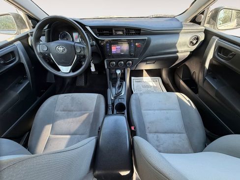 Used 2018 Toyota Corolla L image 12
