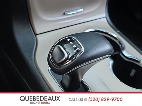 Used 2015 Jeep Grand Cherokee Altitude RWD image 19