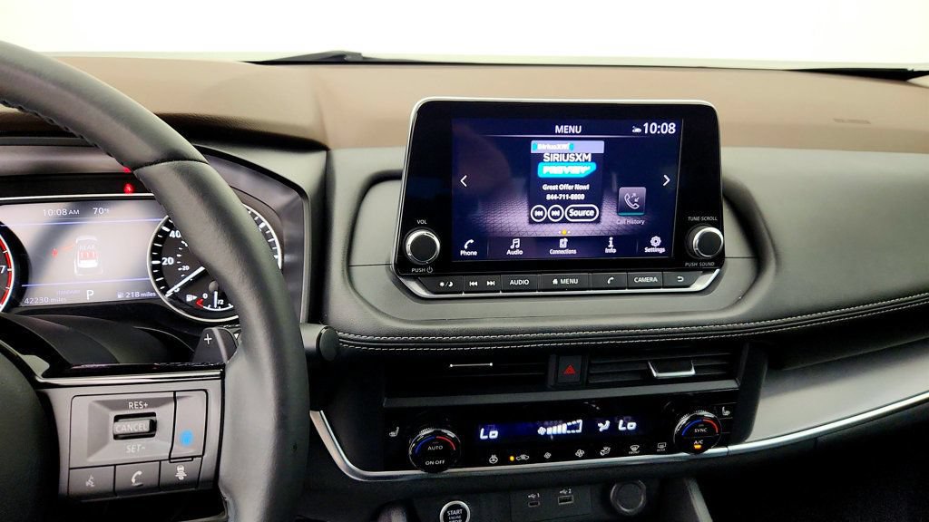 Used 2023 Nissan Rogue SV w/ SV Premium B Package FWD image 18