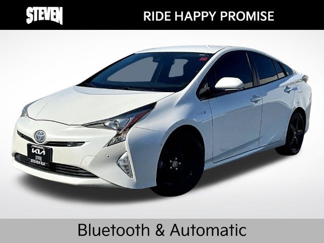 Used 2017 Toyota Prius Three Touring FWD image 3