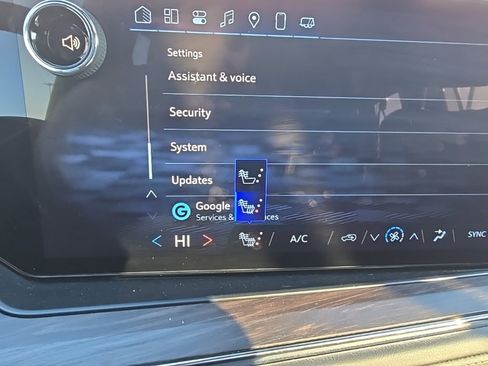 Used 2025 Chevrolet Suburban Z71 image 25