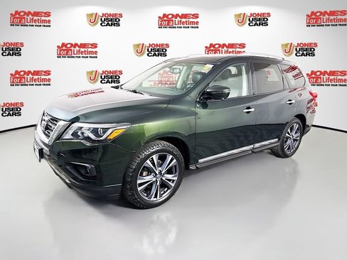 Used 2019 Nissan Pathfinder Platinum image 15