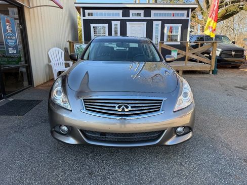 Used 2012 INFINITI G37 x Sedan w/ Premium Pkg image 3