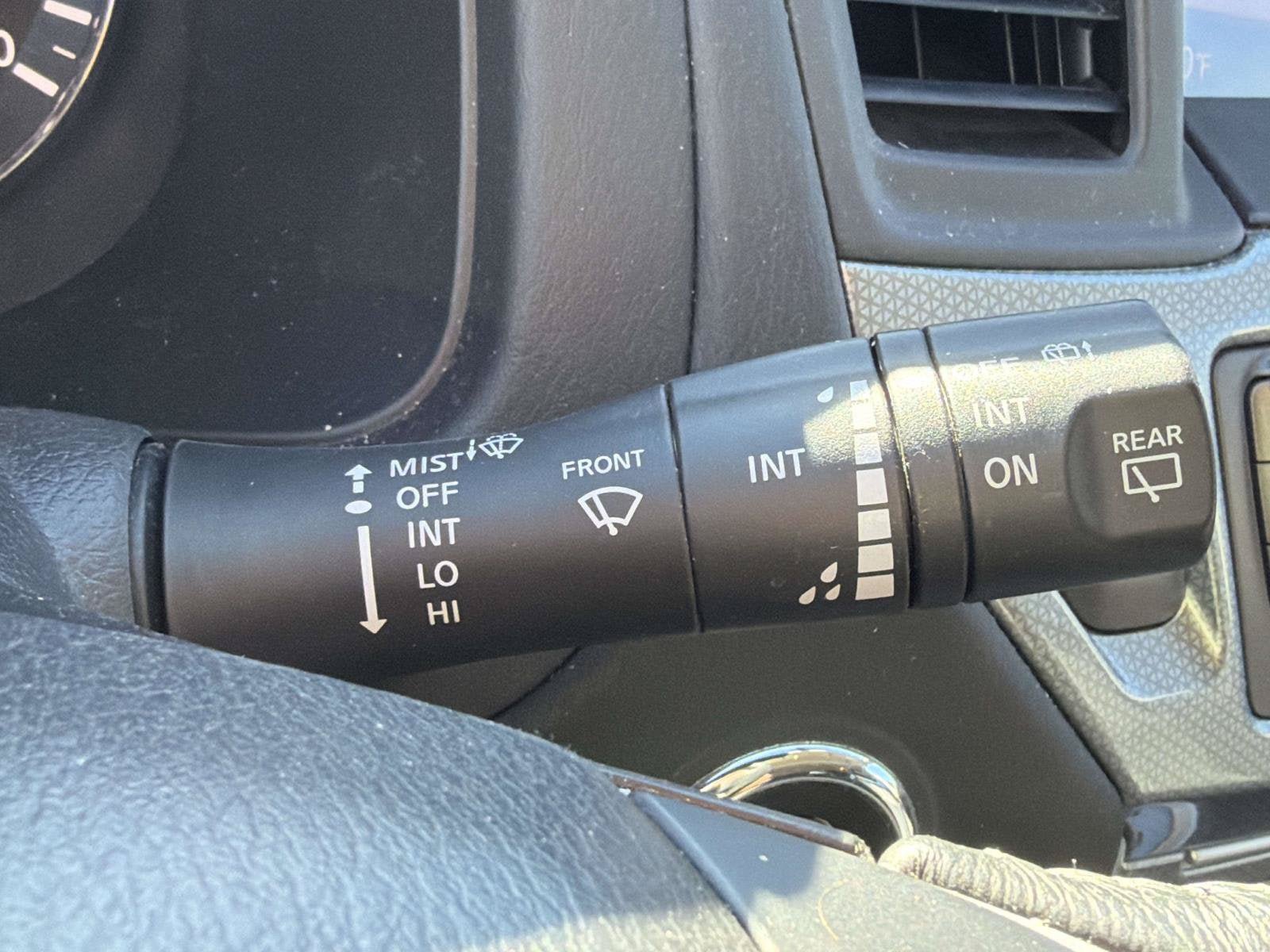 Used 2018 Nissan Pathfinder SL w/ SL Premium Package AWD/4WD image 14