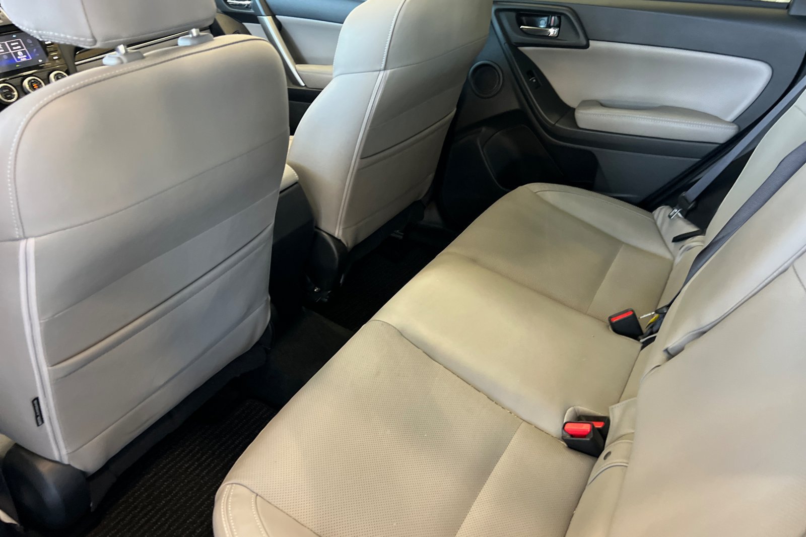 Used 2018 Subaru Forester 2.5i Limited AWD/4WD image 11