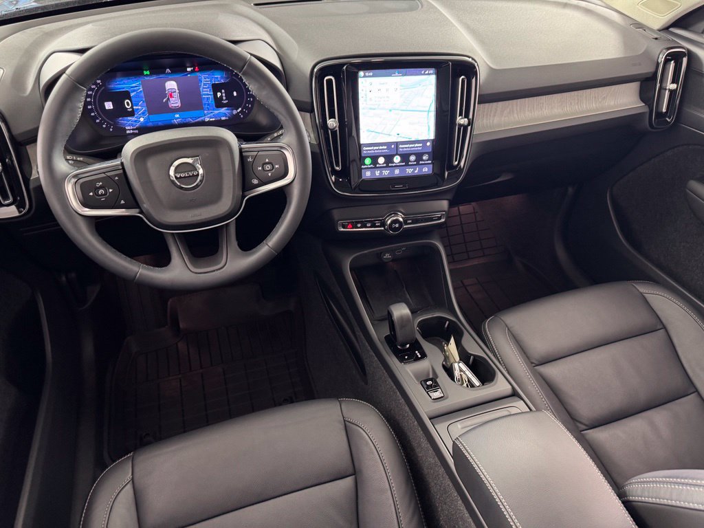 Certified 2024 Volvo XC40 B5 Core AWD/4WD image 15
