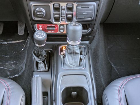 New 2026 Jeep Wrangler Unlimited Rubicon image 21