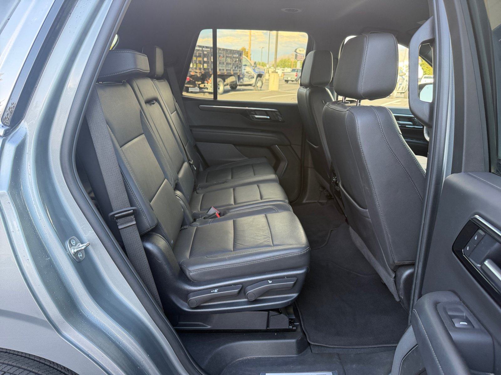 Certified 2025 Chevrolet Tahoe LT AWD/4WD image 18