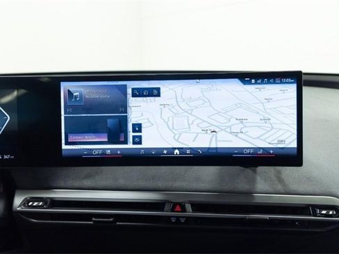 New 2026 BMW iX xDrive60 image 19