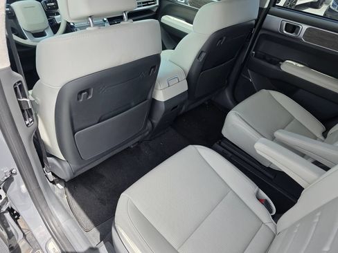 Used 2025 Hyundai Santa Fe Calligraphy AWD/4WD image 14