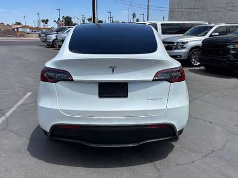 Used 2021 Tesla Model Y Long Range AWD/4WD image 4