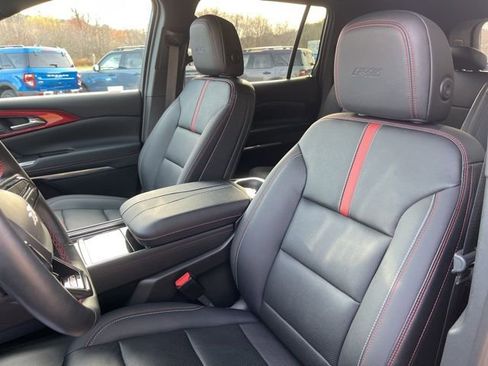 Used 2024 Chevrolet Traverse RS image 13