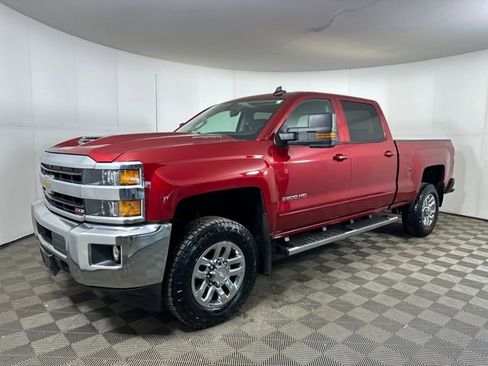 Used 2018 Chevrolet Silverado 2500 LT w/ LT Convenience Package image 7